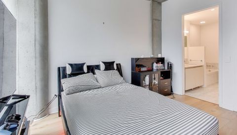 600 N Fairbanks Court