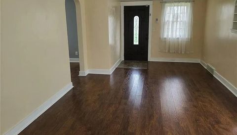 110 W Orchard Springs Dr