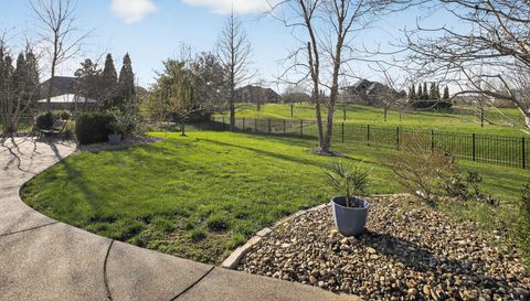 5688 Victoria Bluffs Dr