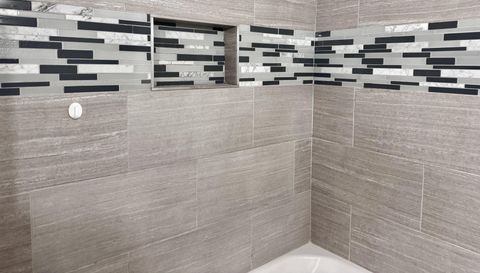 4657 Selkirk Dr