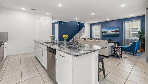 2009 TROPICAL PALMS CIRCLE