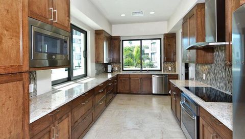 1465 GULF OF MEXICO DRIVE