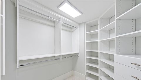 4041 Gulf Shore Blvd N