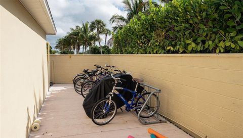 1400 Tarpon Center