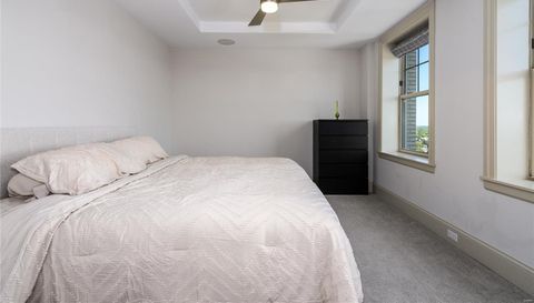 232 N Kingshighway Boulevard