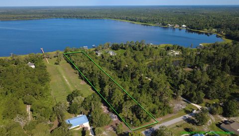 306 Lakeshore Dr
