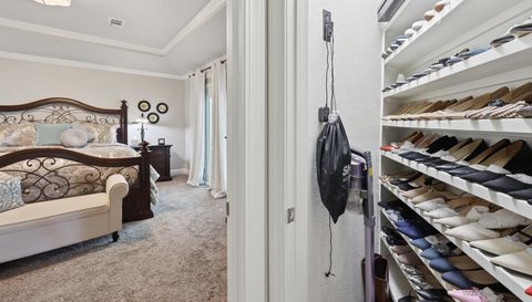 125 Lexington Dr