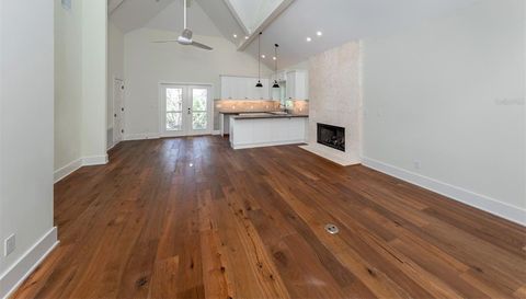715 Eagle Point