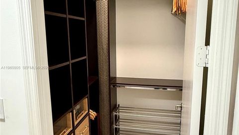 19900 W Country Club Dr