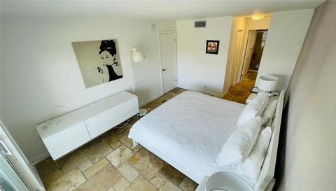 240 Galen Dr