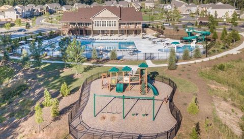 3305 Stock Saddle Pl