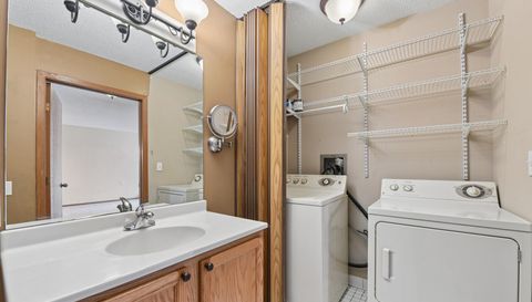 4680 Tower Street SE