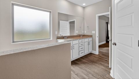 23118 Lieutenant Ave