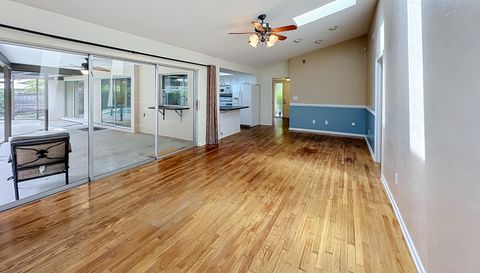 3944 NW 40th Ct