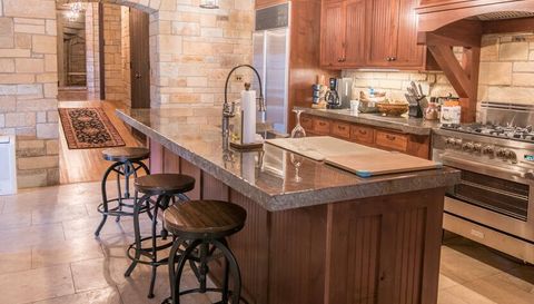 801 Pine Cone Trail N