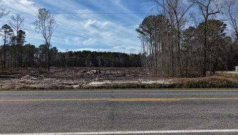 6879 Haynes Lennon Hwy