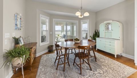 1121 Blackberry Shore Lane