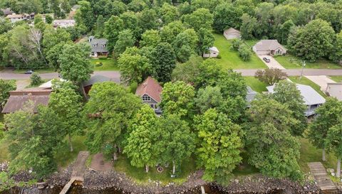 1725 White Cloud Drive N