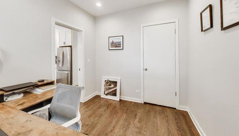 1214 W Webster Avenue