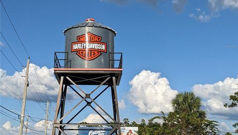 15144 HENNIPEN CIRCLE