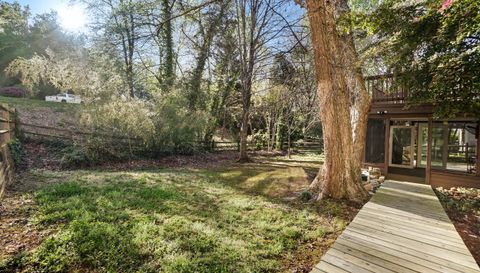 6239 Skyline Dr