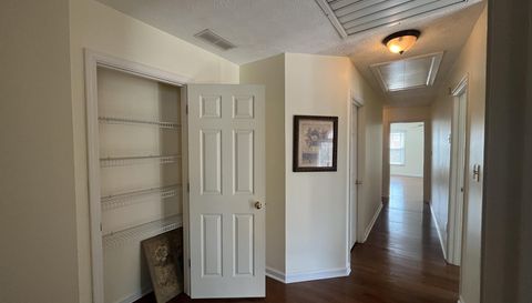 930 Cedar Bluff Trail SW