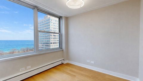 336 W Wellington Avenue