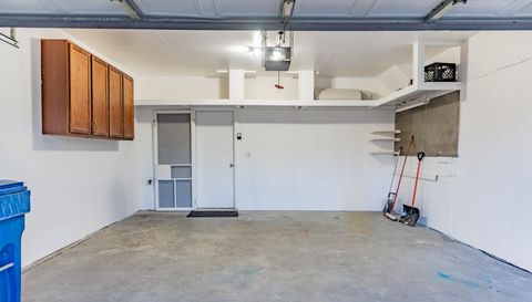 1122 Crystal Place W