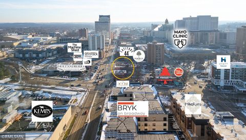 223 Broadway Avenue N