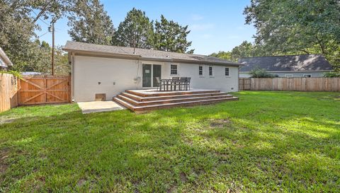 445 Madeline Dr