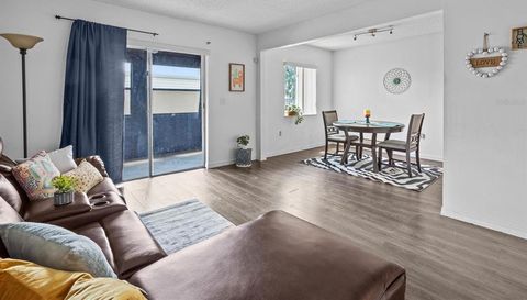 1000 Lake Of The Woods