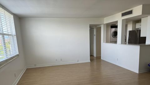 1600 SE 15th St APT 607