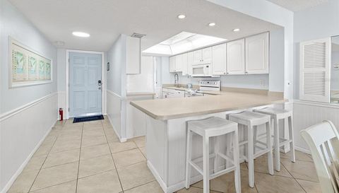 7520 RIDGEWOOD AVENUE