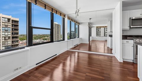 1560 N SANDBURG Terrace