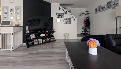 10740 KEYS GATE DRIVE