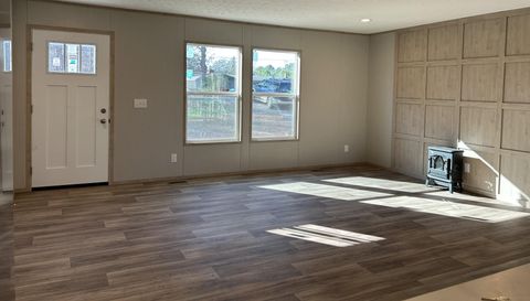 6008 Apple Wyrick Rd