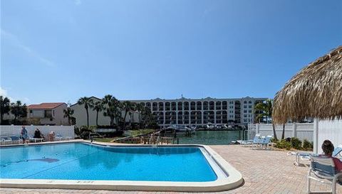 255 Dolphin Point