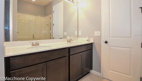 316 LAKE SMART CIRCLE