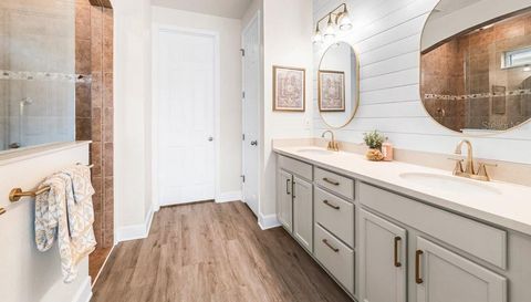 131 PARADISE VALLEY DRIVE