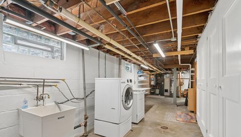 49 Sheridan Avenue S