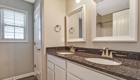 2044 Wooded Mountain Ln