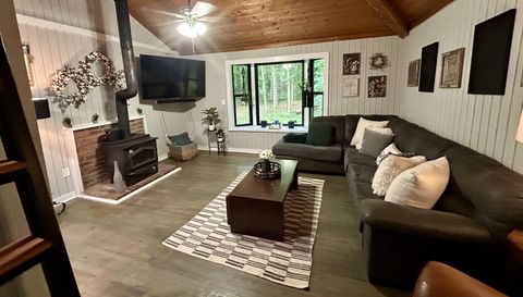 73 Arthur Anderson Rd