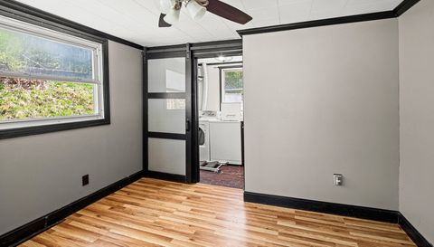 1271 Upper Brush Creek Rd