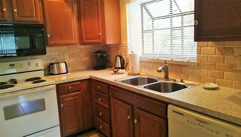 5677 ASHTON LAKE DRIVE