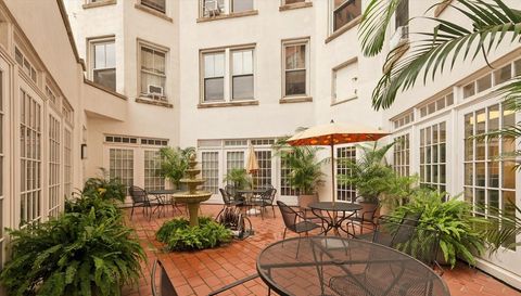 5555 N Sheridan Road