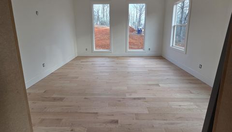 7048 Nichols Cove Dr