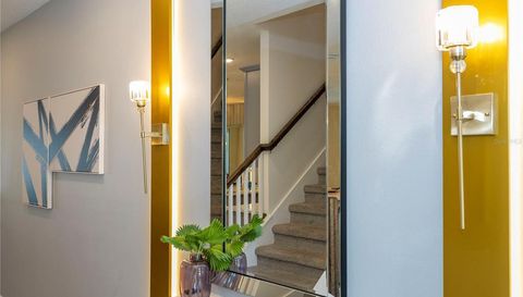 1692 TROPICAL PALMS CIRCLE