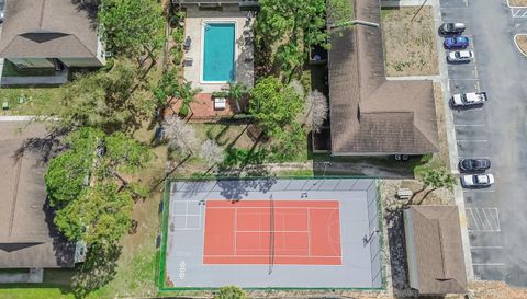 202 Red Maple Pl