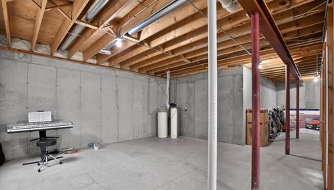 431 Patricia Ln