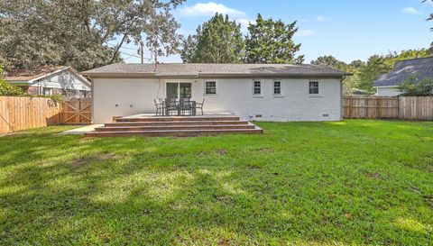 445 Madeline Dr